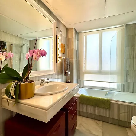 Apartment Homely Vistas Al Mar *