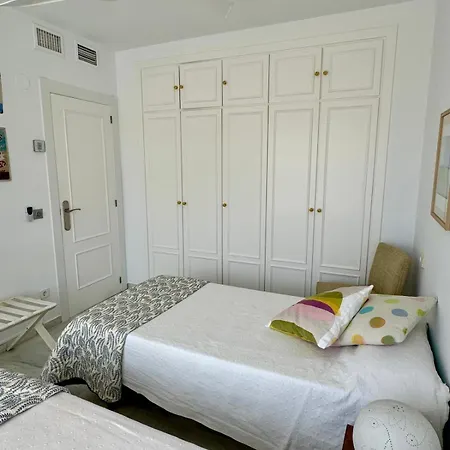 Homely Vistas Al Mar Apartment Marbella